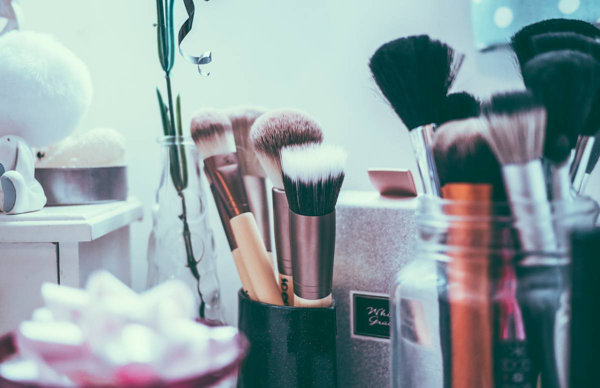 Essential Cosmetic Pouch: 7 Proven Reasons Your Makeup Bag Is Secretly Sabotaging Your Skincare Routine
